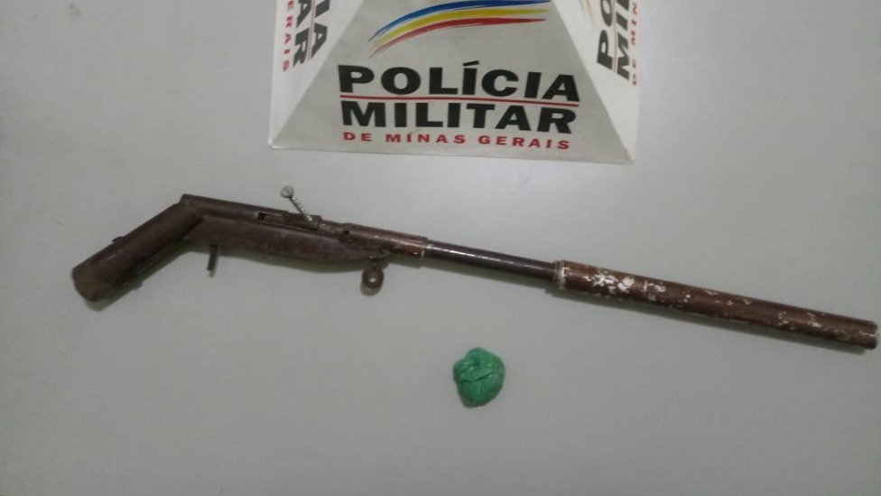 Trio é preso durante festa com arma e drogas no Vale do Aço