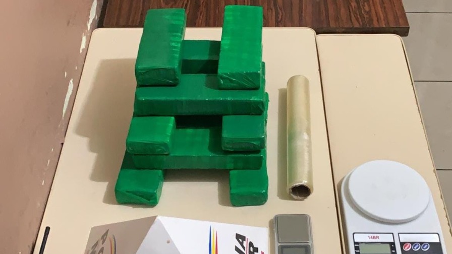 Polícia encontra 8kg de maconha em Timóteo