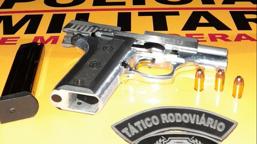 Arma e munições encontradas