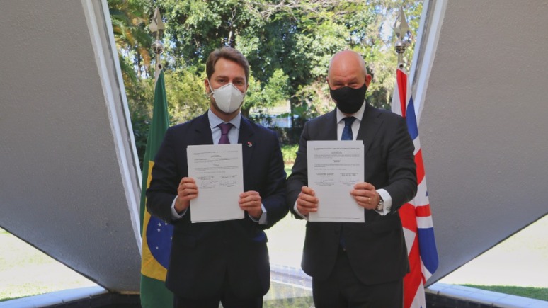 presidente do BDMG, Sergio Gusmão, e o embaixador do Reino Unido no Brasil, Peter Wilson 