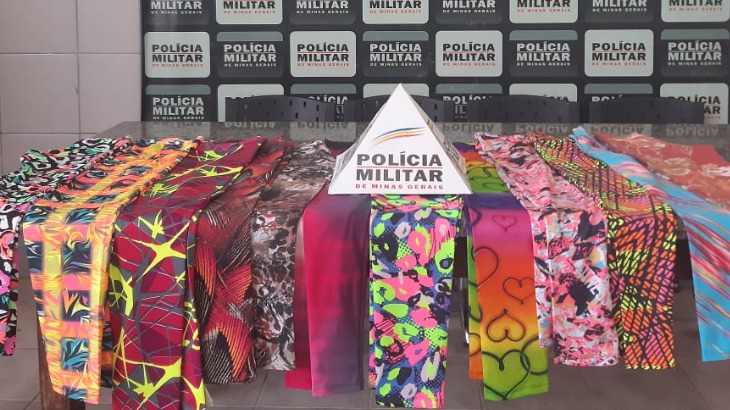Peças de roupas furtadas