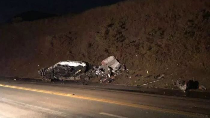 Três pessoas morrem em colisão entre veículos na BR-040 em Itabirito