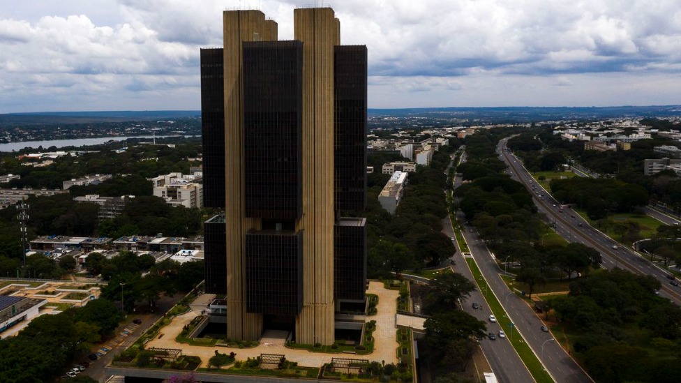 Mercado financeiro eleva projeção da inflação para 6,56%