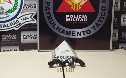 Dupla é presa após tentar assaltar policial em Belo Horizonte