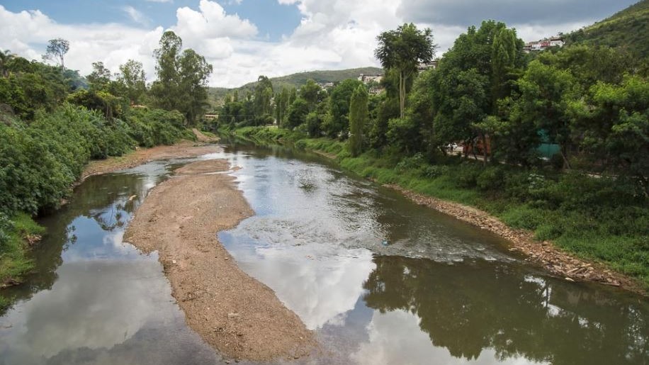Nível de rio que abastece Grande BH está a um passo do racionamento