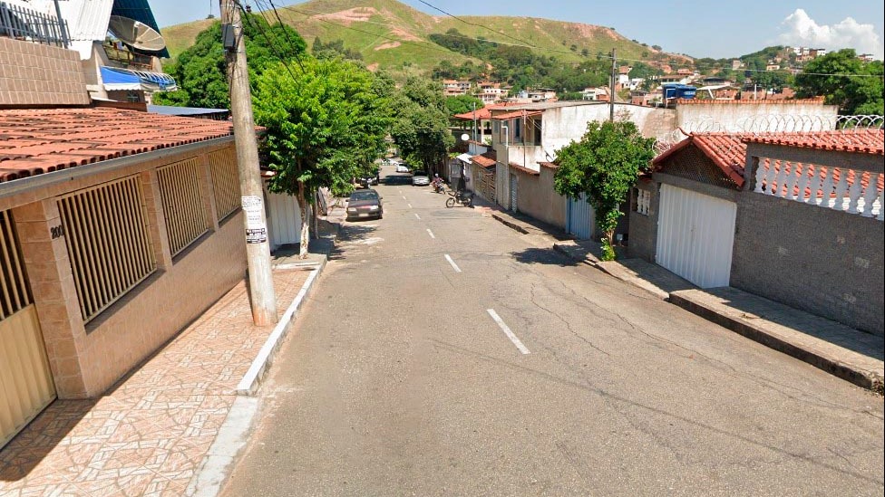 Bandidos rendem motociclista e roubam veículo de trabalho em Ipatinga