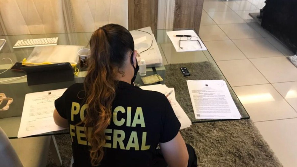 PF faz operação contra fraude em benefícios do INSS no Rio