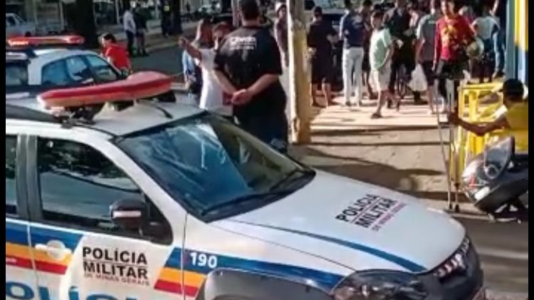 Jovem é morto a tiros em avenida de Ipatinga