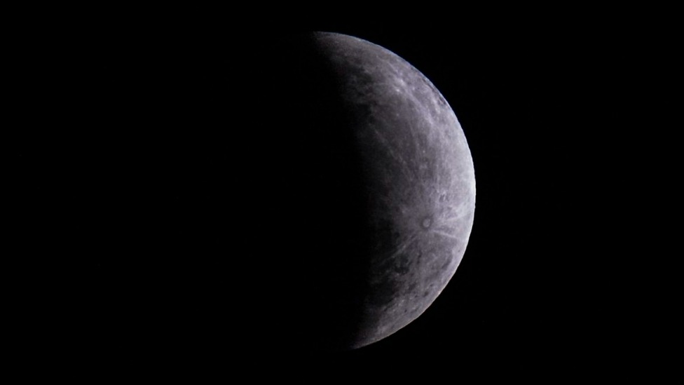 Eclipse parcial da Lua poderá ser observado nesta madrugada