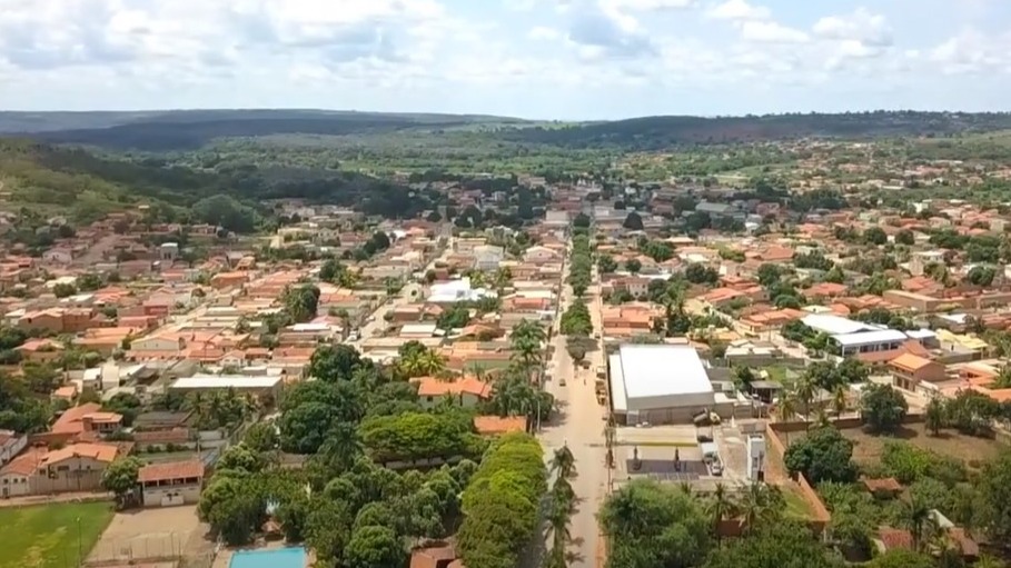 Mulher morta a pauladas