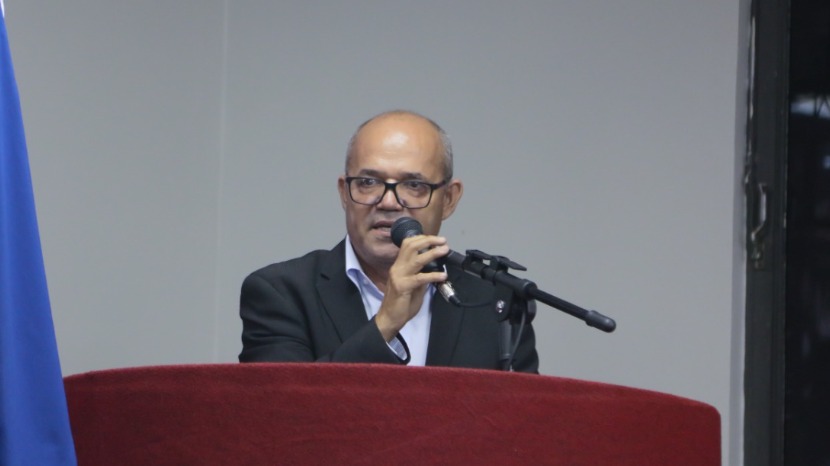 Professor Vespa
