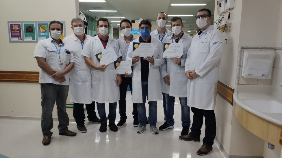 médicos