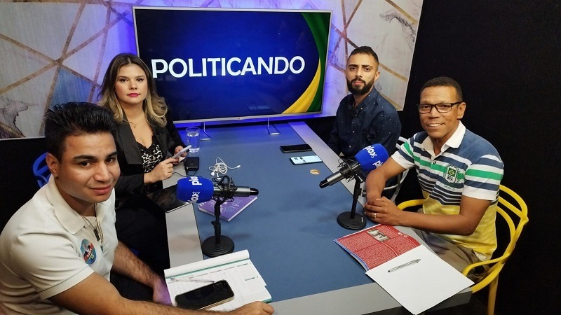 Politicando
