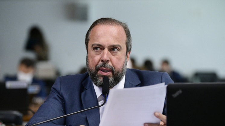 alexandre silveira