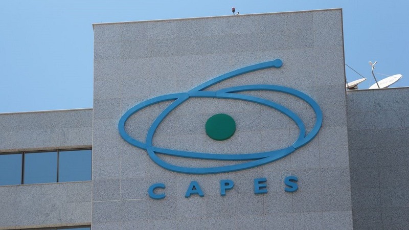 capes