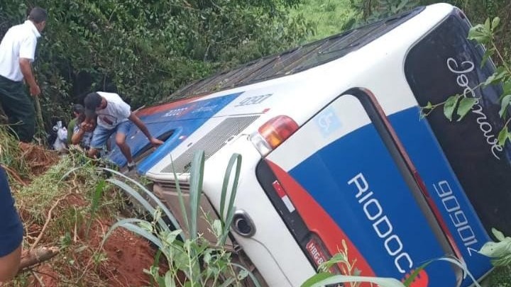 Acidente com ônibus da Viação Rio Doce