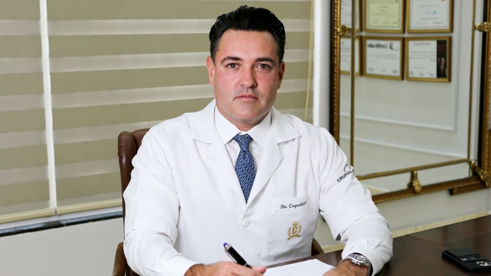 médico