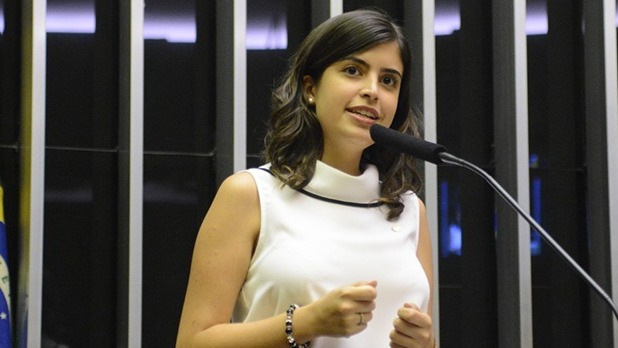 tabata amaral