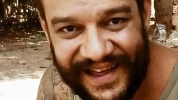 Empresário morto a pedradas