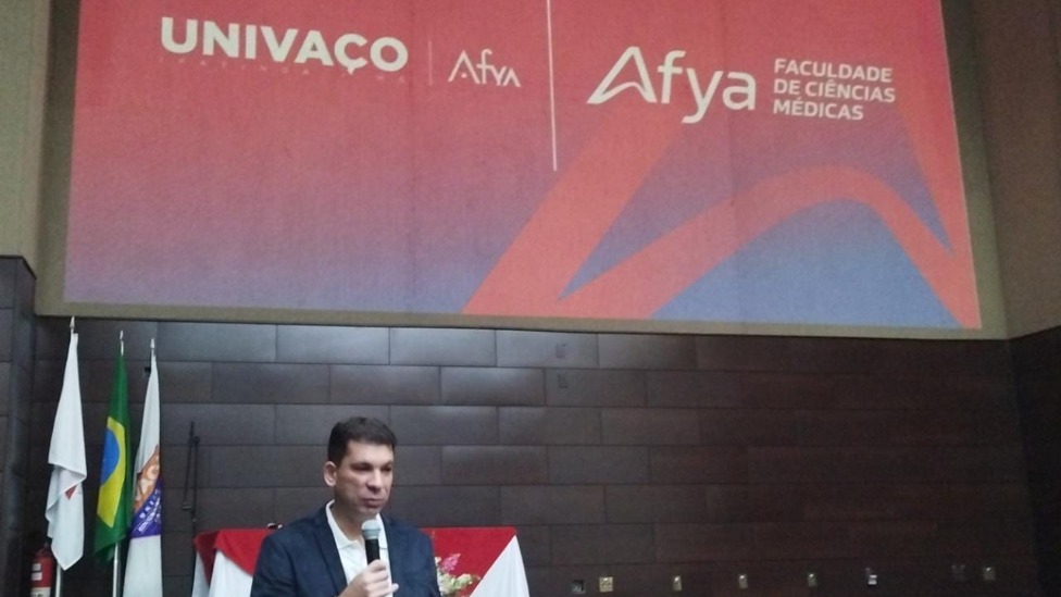 univaço