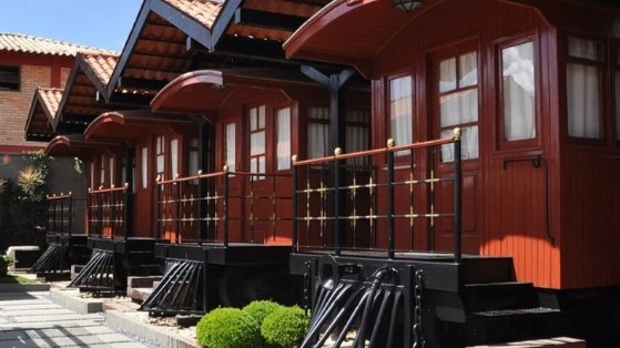 Pousada inspirada em trem em Minas Gerais