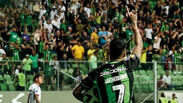 Foto: Mourão Pand.a / América