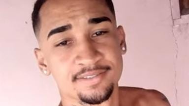 Homem é morto a tiros em partida de futebol