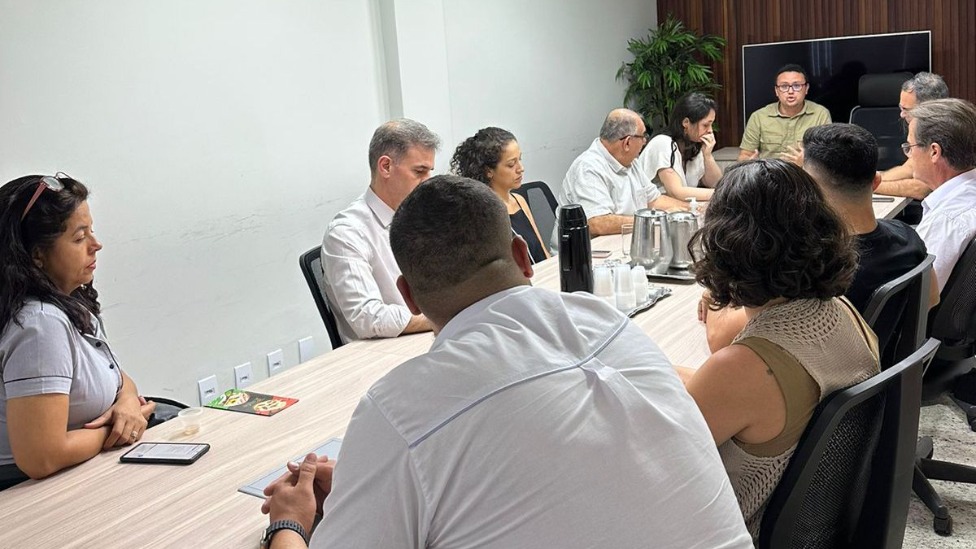 reunião codigo de obras PMT