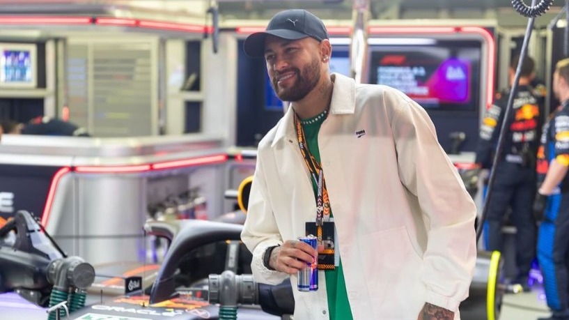 Neymar realiza consulta médica em BH com Rodrigo Lasmar