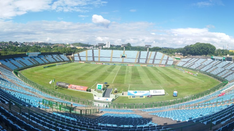 MP move ação contra prefeito de Ipatinga por propaganda pessoal em jogos no Ipatingão