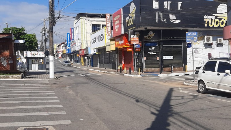comércio fechado