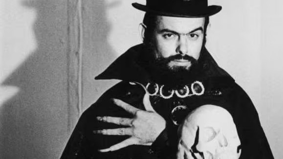 Zé do caixão recebe tributo na Espanha