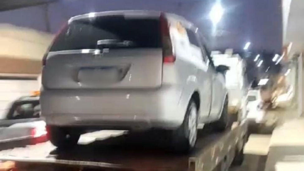 Polícia Militar apreende drogas e veículo em Belo Oriente