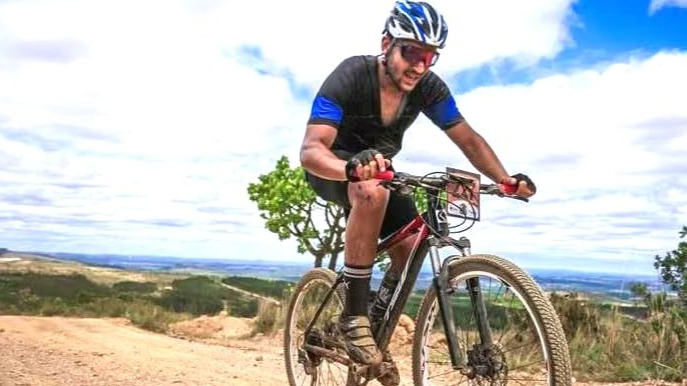 Um dos ciclistas atropelado por Van na BR-040 não resiste aos ferimentos e morre 