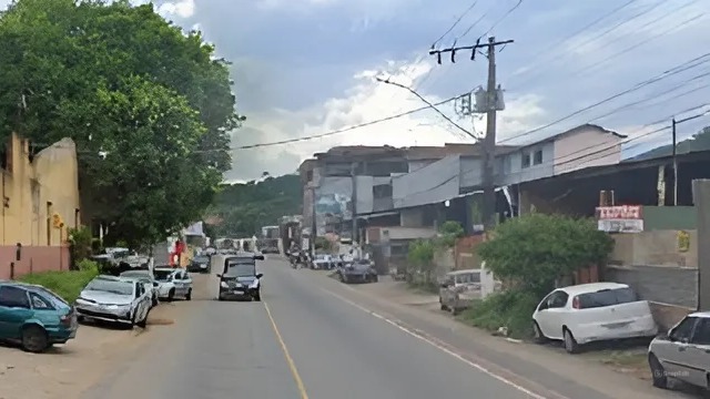 Homem é agredido por antigo vizinho após desavença sobre calçada em Timóteo