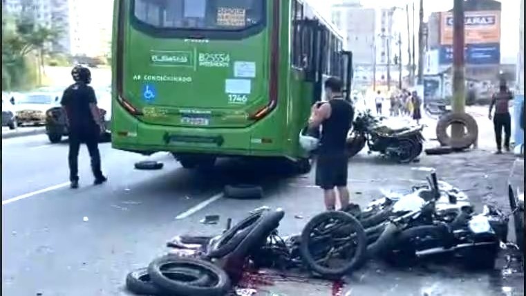 Tragédia no tráfego: ônibus sem controle mata um e fere outro no Rio de Janeiro