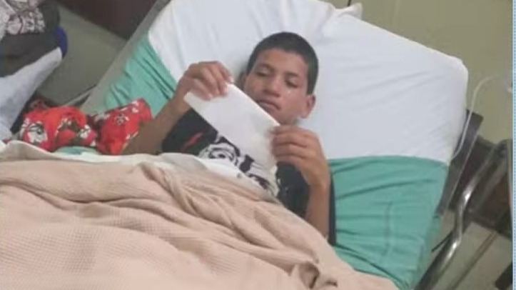Menino é atacado por jacaré na Cidade de Deus após perseguição a pipa
