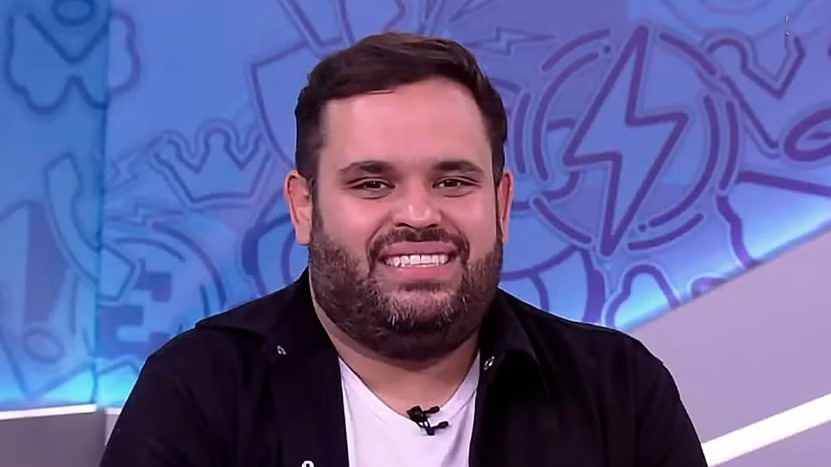 Michel Ribeiro revela dívida de R$ 60 mil com administradores de redes sociais