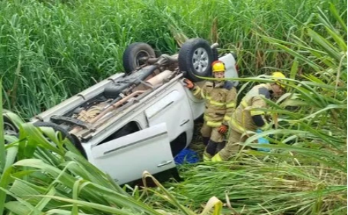 Motorista capota carro após crise de tosse na BR-116 em Governador Valadares