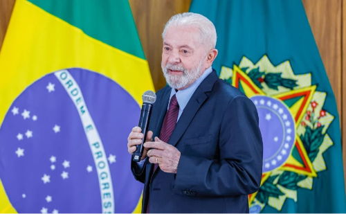 Lula homenageia mulheres e indica advogada para o STM