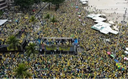Ato em Copacabana: divergência entre contagem da USP e PMRJ