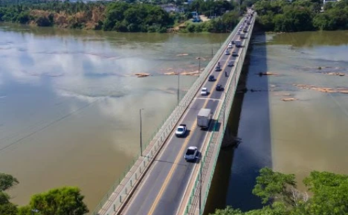 Morador de rua é encontrado morto a tiros sob ponte em Governador Valadares