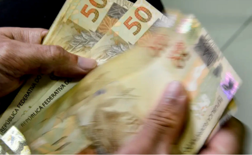 Brasileiros têm R$ 26,3 bilhões esquecidos no Fundo PIS/Pasep; veja como sacar