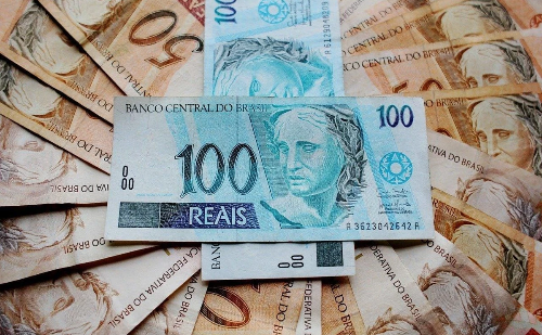 Governo arrecadará R$ 8,9 bilhões com taxação de dividendos no exterior