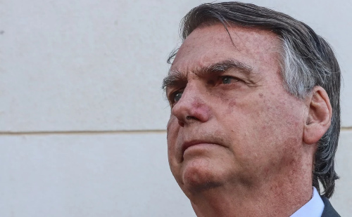 Mudança em projeto da Ficha Limpa fecha brecha que beneficiaria Bolsonaro