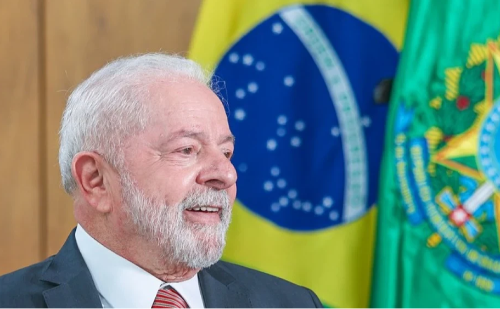 Lula rebate analistas e garante crescimento acima de 3%