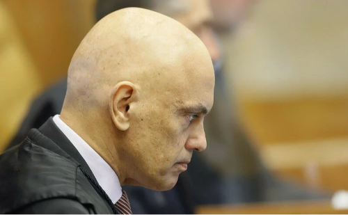 Moraes condena mulher por pichação e decisão gera críticas