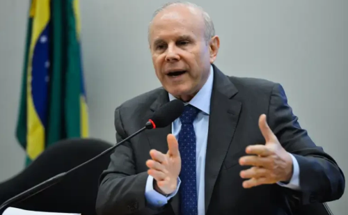 Lula indica Guido Mantega para conselho fiscal da Eletrobras