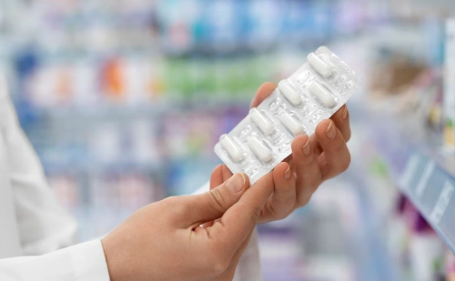 Ibuprofeno ou nimesulida? Veja quando cada um é indicado e os riscos