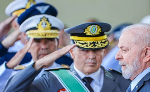 Reajuste de 9% nos salários dos militares começa a valer em abril